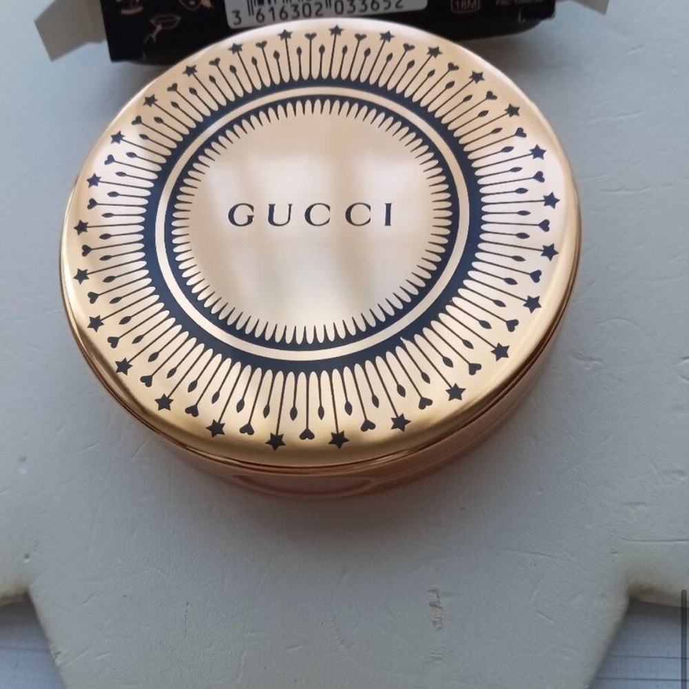 Gucci multi-use cream & powder eye palette Wild Bouquet 03 NIB - Picture 4 of 5